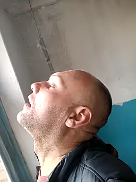 Pineapple04 online show from October 2025 06:57:01 AM