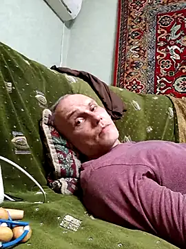 Pineapple04 online show from January 2026 06:44:02 PM