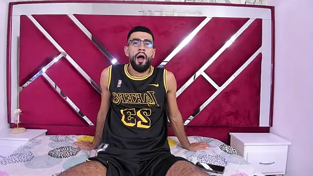 Snapshot of Ethan__Walker chatting on February 2025 03:47:01 PM Ethan Walker online show from February 2025 03:47:01 PM