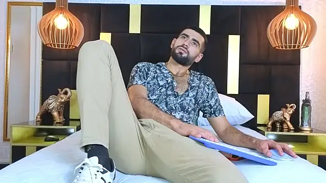 Snapshot of Ethan__Walker chatting on November 2025 07:37:01 PM Ethan Walker online show from November 2025 07:37:01 PM