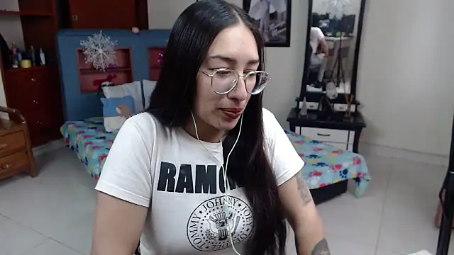 Snapshot of jeyloveebony chatting on December 2024 02:06:02 PM jeyloveebony online show from December 2024 02:06:02 PM