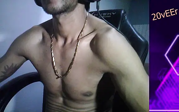 20vEEr online show from February 2025 11:36:01 PM