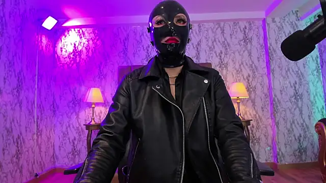 Snapshot of Camila_Chainn chatting on February 2025 08:31:01 PM Camila Chainn online show from February 2025 08:31:01 PM