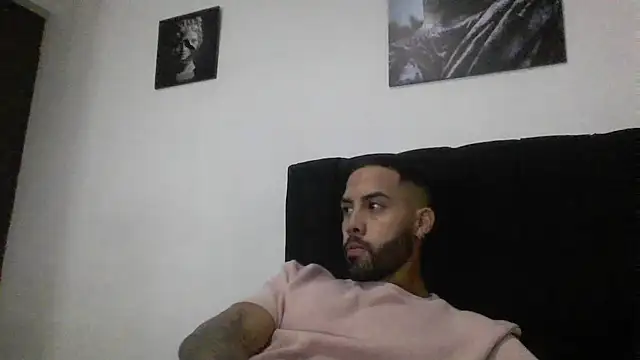 Hendry  online show from February 2025 02:40:01 AM