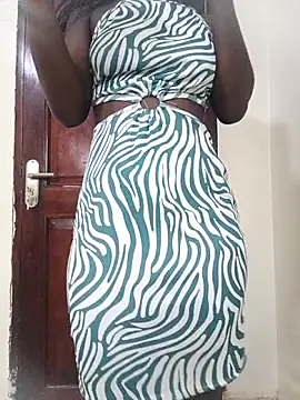 Snapshot of Hazel_blac chatting on May 2026 12:36:02 PM Hazel blac online show from May 2026 12:36:02 PM