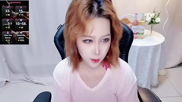 Angelababy001 online show from March 2025 01:19:02 PM