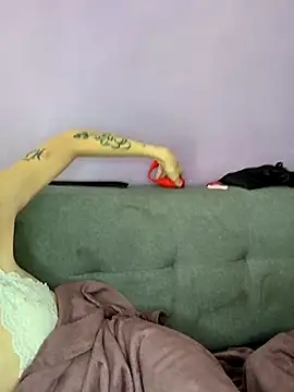 Snapshot of chachalette444 chatting on December 2025 01:18:02 PM chachalette444 online show from December 2025 01:18:02 PM