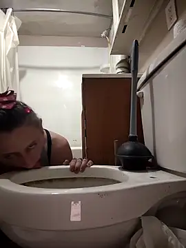 UniqueKorn86 online show from February 2026 01:54:01 AM