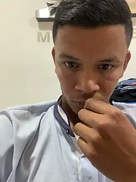 Onel9701 online show from March 2026 03:15:01 PM