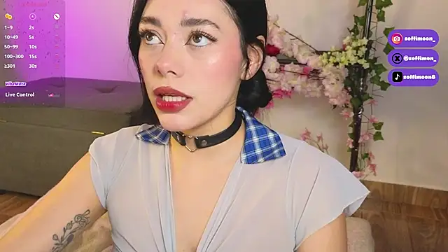 Soffimoon  online show from October 2025 02:33:01 AM