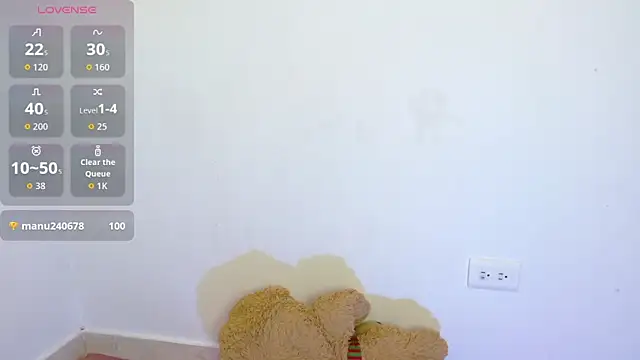 yulissa18 online show from November 2025 11:21:02 AM