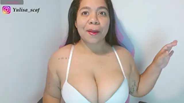 Snapshot of yulissa18 chatting on June 2026 08:22:02 PM yulissa18 online show from June 2026 08:22:02 PM