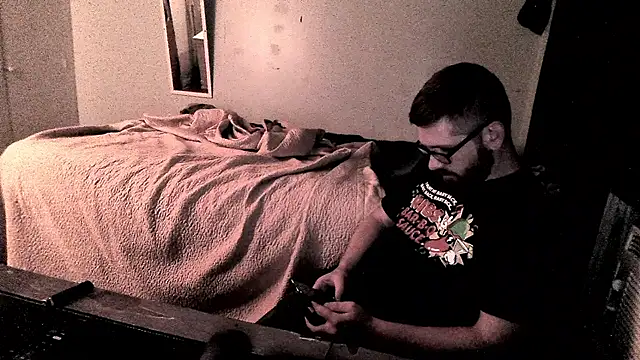 Snapshot of Brobun4fun chatting on November 2025 01:05:01 AM Brobun4fun online show from November 2025 01:05:01 AM