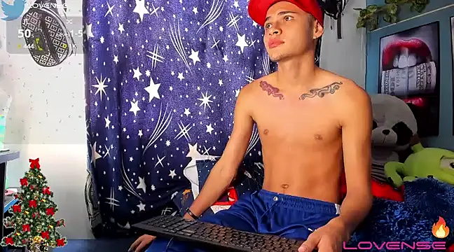 soyander03  online show from December 2024 02:27:02 PM