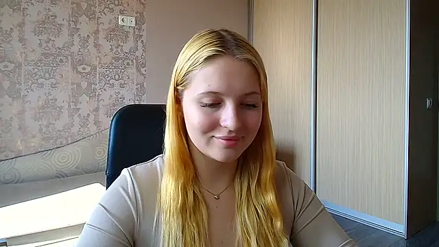 Milka kiss  online show from July 2026 01:36:02 PM