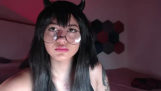 Snapshot of liz-beths chatting on February 2025 01:28:01 PM liz-beths online show from February 2025 01:28:01 PM