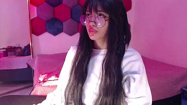 Snapshot of liz-beths chatting on February 2025 02:09:02 PM liz-beths online show from February 2025 02:09:02 PM