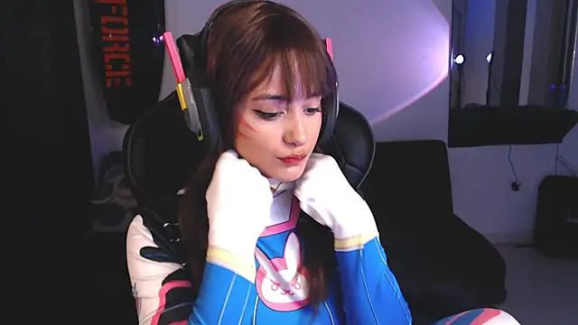 Snapshot of liz-beths chatting on September 2025 09:20:02 PM liz-beths online show from September 2025 09:20:02 PM