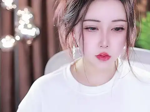 Qiaoqiao  online show from March 2025 10:55:01 AM