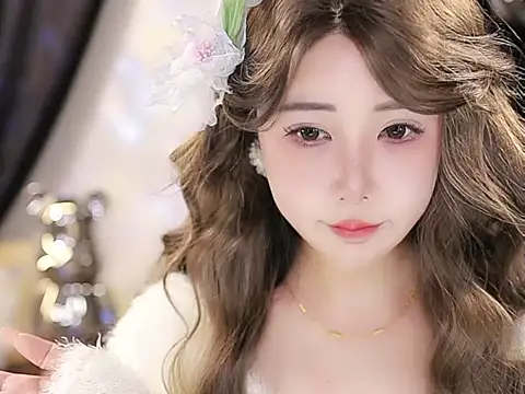 Qiaoqiao  online show from September 2025 05:03:02 PM