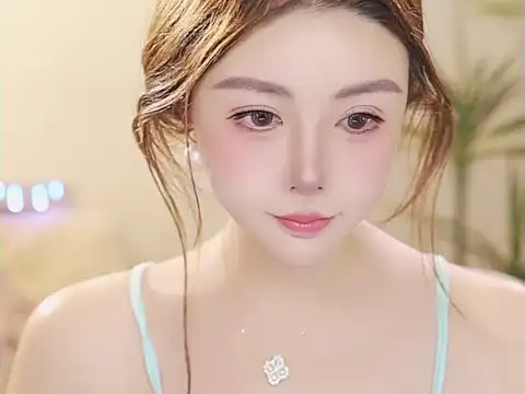 Qiaoqiao  online show from May 2026 04:14:01 PM