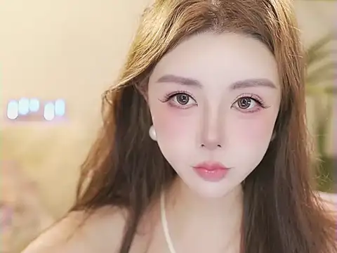 Snapshot of Qiaoqiao_ chatting on June 2026 04:00:01 PM Qiaoqiao online show from June 2026 04:00:01 PM