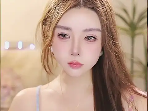 Snapshot of Qiaoqiao_ chatting on July 2026 04:10:02 PM Qiaoqiao online show from July 2026 04:10:02 PM