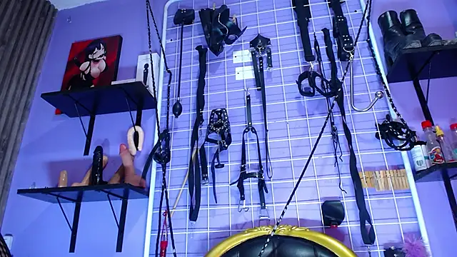  candy bdsm  online show from April 2026 07:58:02 PM