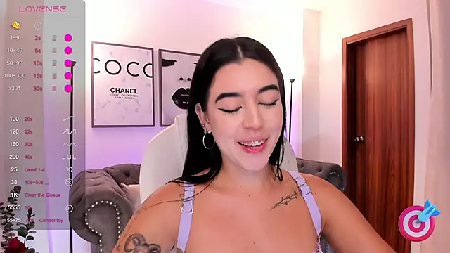 zoee jackson online show from February 2025 06:52:01 PM