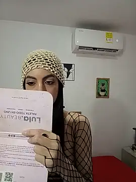 LilitRobins online show from July 2026 09:02:01 PM
