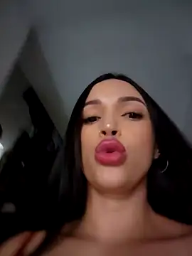 Naty Santos online show from January 2025 10:26:01 PM