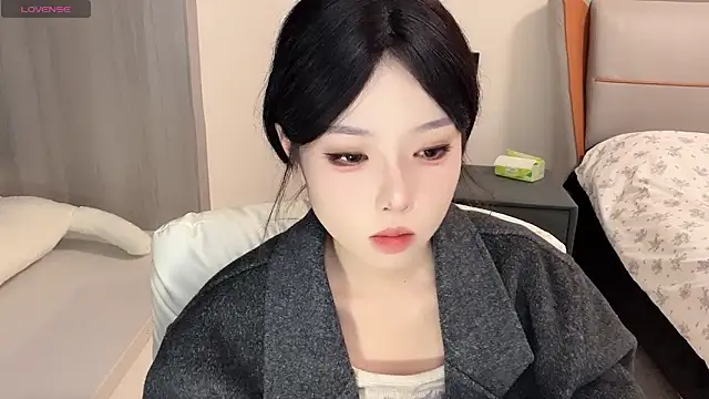 Q-ing online show from December 2024 07:14:01 PM