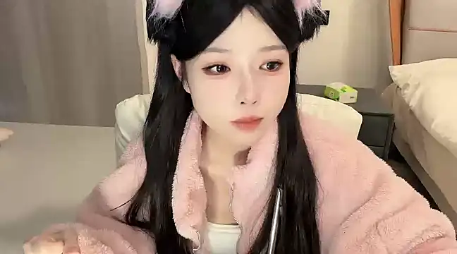 Q-ing online show from January 2025 01:49:01 AM