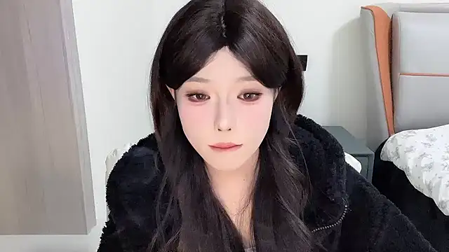 Q-ing online show from February 2025 07:47:02 PM