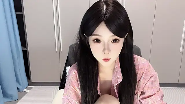 Q-ing online show from October 2025 02:04:01 PM