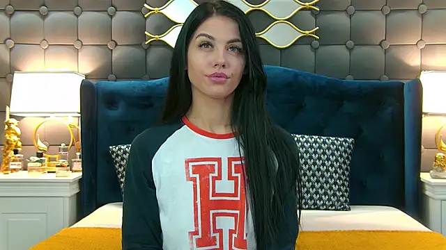 LeyaCass online show from January 2025 05:47:02 AM