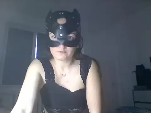 MaxWellas6 online show from December 2025 01:39:02 PM