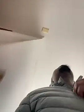 Andricastro online show from December 2024 01:17:02 PM