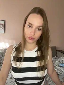 Snapshot of EdnaBradley chatting on September 2025 02:07:02 PM EdnaBradley online show from September 2025 02:07:02 PM