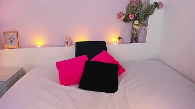 AmyBarton02 online show from December 2024 03:19:02 PM