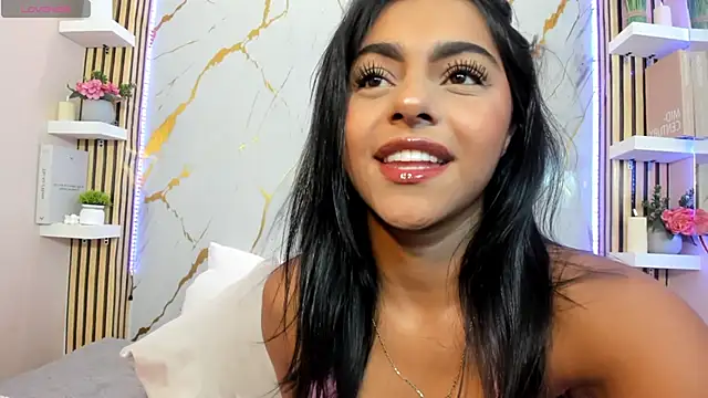 Snapshot of AmyBarton02 chatting on May 2026 05:53:02 PM AmyBarton02 online show from May 2026 05:53:02 PM