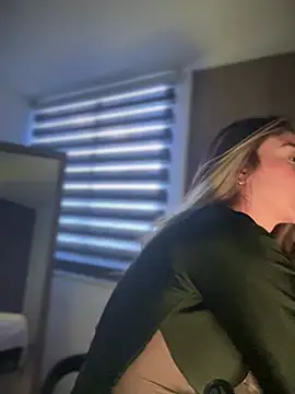 AmmyCollinsW online show from March 2025 10:52:02 PM