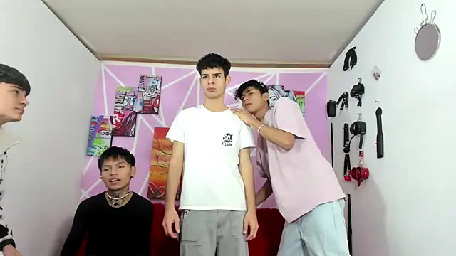 Fresahot2005 online show from December 2024 07:40:02 PM