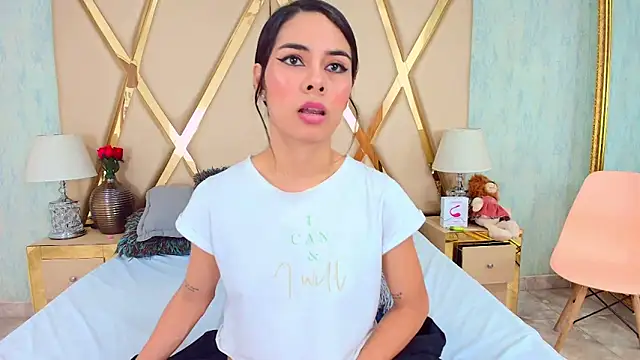 NicoleEsposito online show from February 2025 09:20:01 AM