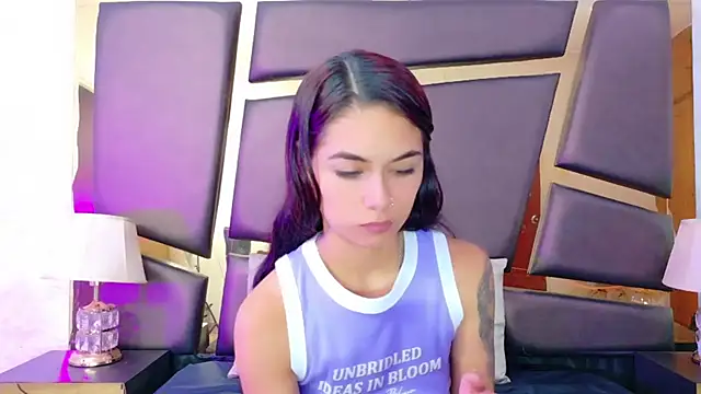 NicoleEsposito online show from September 2025 12:49:02 PM