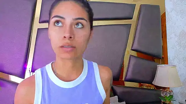 NicoleEsposito online show from October 2025 12:58:01 PM