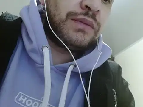 camiloking1720 online show from February 2025 08:57:01 AM