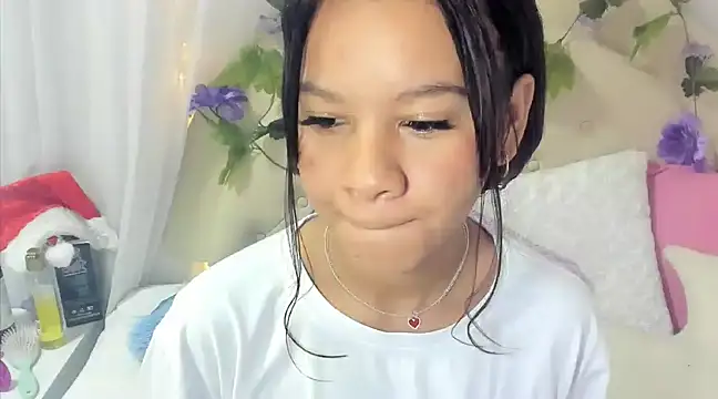 brithany rousee online show from December 2024 12:11:02 PM