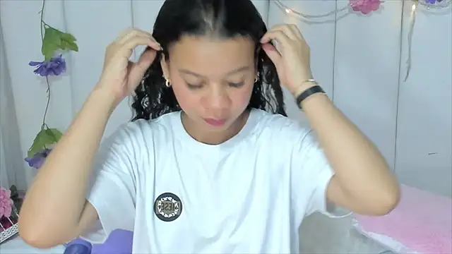 brithany rousee online show from February 2025 07:15:02 PM