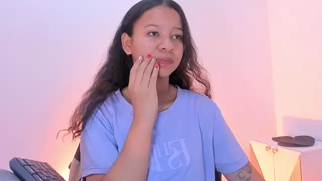 brithany rousee online show from September 2025 04:32:01 PM